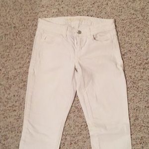 White skinny jeans